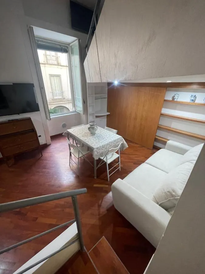 A 2 Passi Dal Lungomare Napoli Apartment  Naples