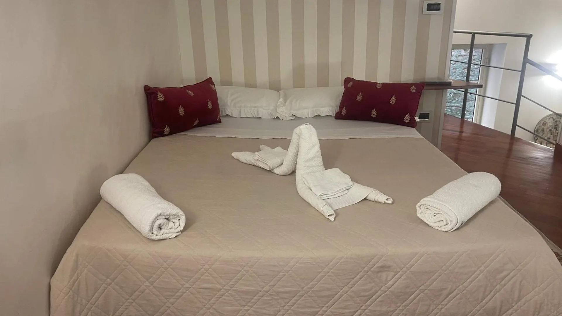 A 2 Passi Dal Lungomare Napoli Apartment
